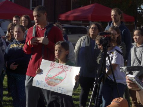 Five College students stand in solidarity with #noDAPL