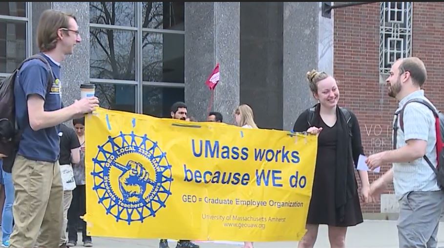 UMass GEO rally on Friday, April 28, 2017.(Maria Manning/Amherst Wire)