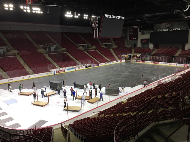 Thanks to the changeover crew, The Mullins Center is able to switch from an ice hockey rink to a full basketball court in a matter of hours (Liam Flaherty/Amherst Wire).