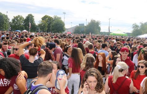 Tailgate photos: New rules, same UMass