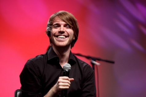 YouTube star Shane Dawson documents life in the spotlight with “The Beautiful World of Jeffree Star”