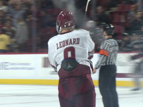 Highlights: John Leonard shines as UMass Hockey beats Northeastern