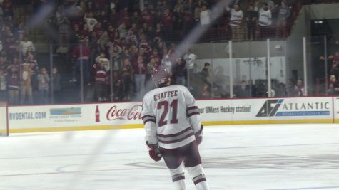 Hockey Highlights: UMass propels past BU