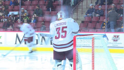 Hockey Highlights: Quinnipiac stunts UMass firepower
