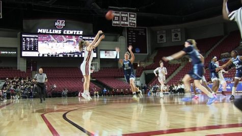 Women’s Highlights: UMass finishes the regular season with a win against Rhode Island