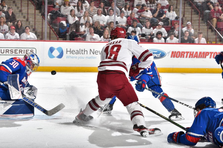 The Minutemen tied the River Hawks Saturday night, ultimately losing in a shootout