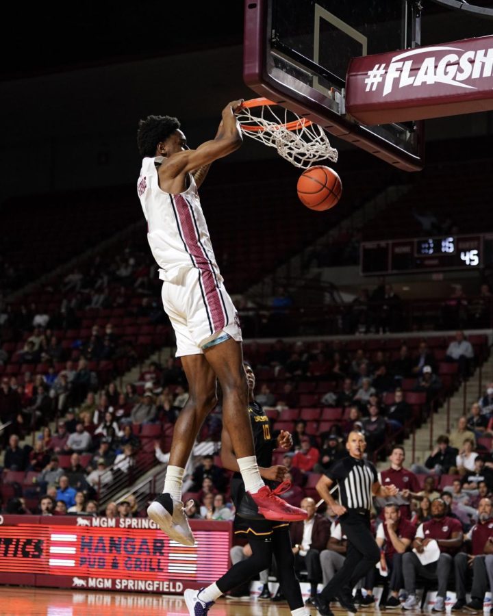 Led by Tafara Gapare’s 15 points, the UMass bench outscores the starters in an 87-73 win for the Minutemen.