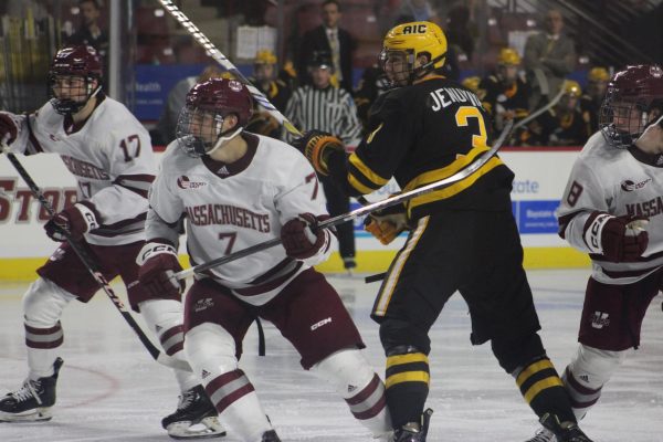 Navigation to Story: UMass trounced by Boston College in Hockey East semifinal