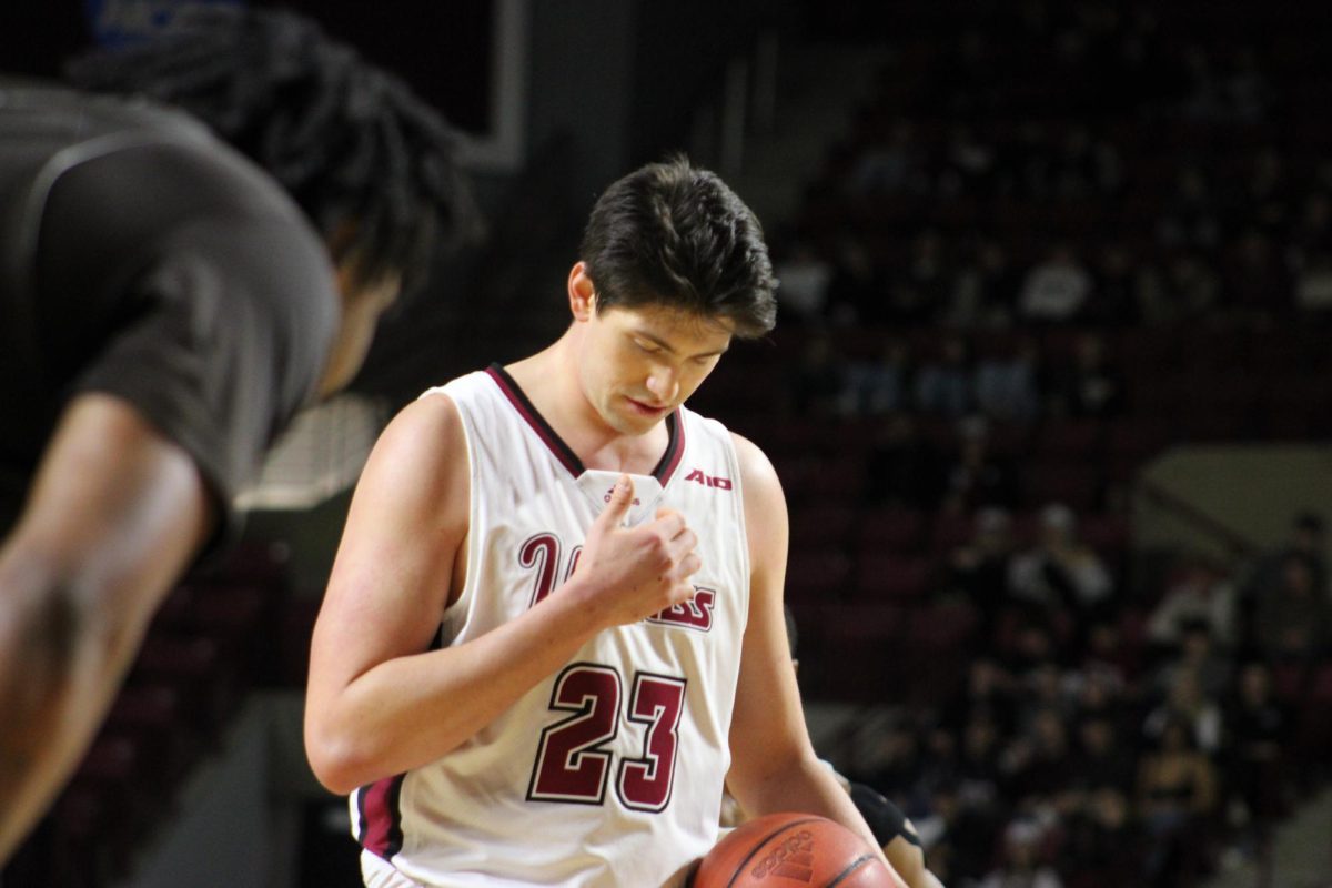UMass nabs 20th win for the first time since 2014-15 despite injuries