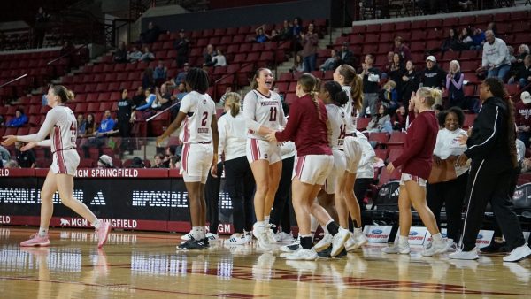 UMass's big second quarter was enough to defeat Monmouth