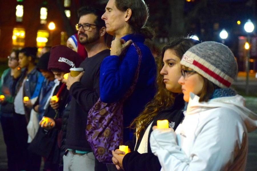 Muslim Students Association holds peace vigil