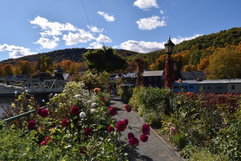 Community blooms at the Bridge of Flowers